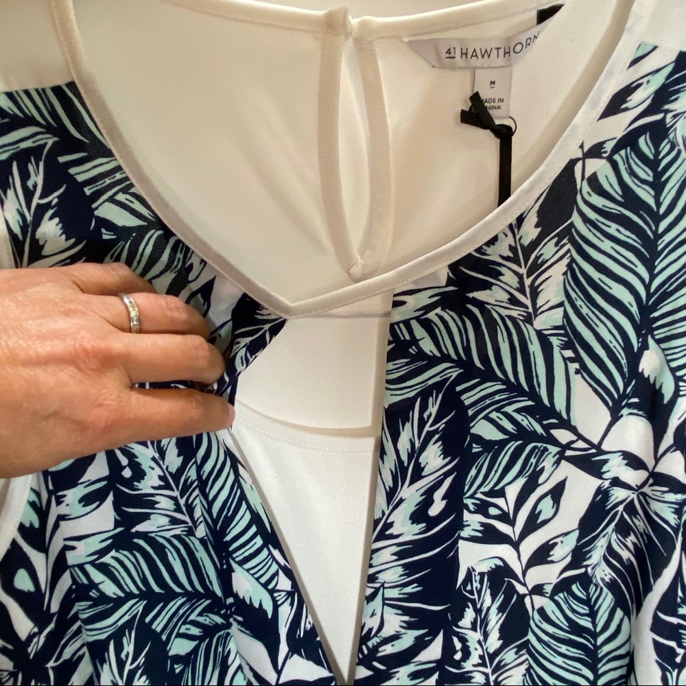 Stitch Fix | 41 Hawthorn Tropical Print Top - Picture 5 of 6